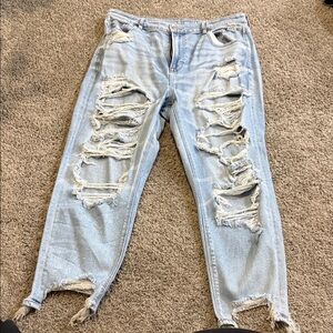 American Eagle Outfitters Ripped Boyfriend Jeans